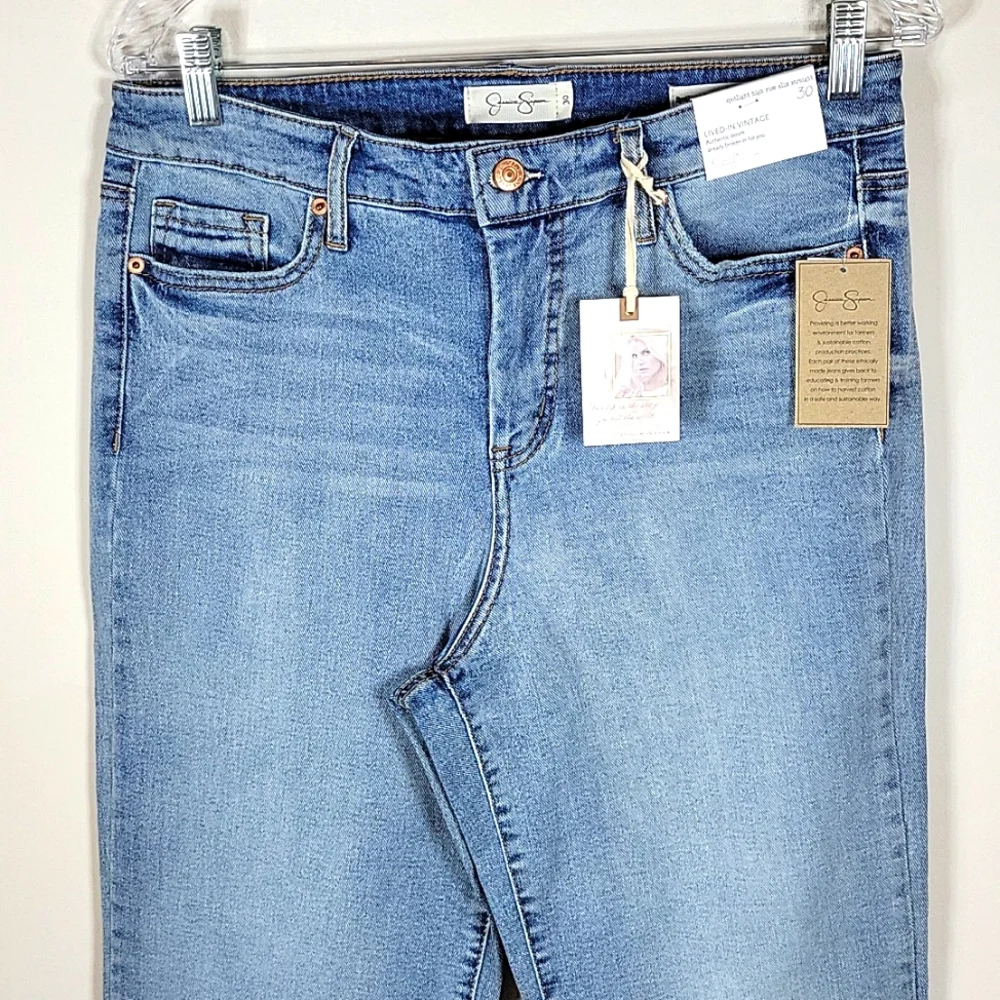 Jessica Simpson High Rise Slim Straight Lived-In Vintage Jeans Sz 30 NWT - Picture 5 of 9